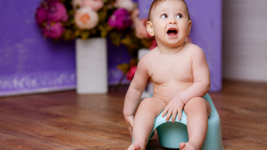 Nya riktlinjer för barnavårdscentralerna föreslår att småbarnsföräldrar ska få information om blöjavvänjning vid tiomånaderskontrollen. Foto: Shutterstock